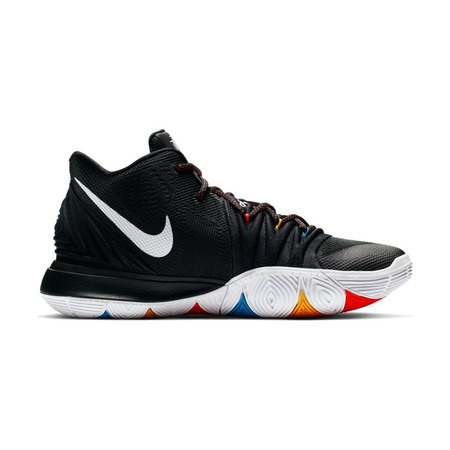 NIke Kyrie 5 x Freunde