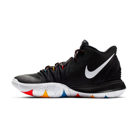 NIke Kyrie 5 x Freunde