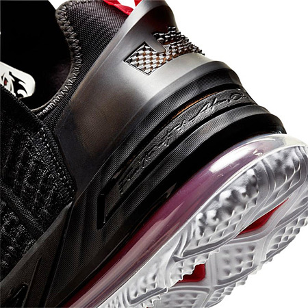 Nike Lebron 18 "Bred"