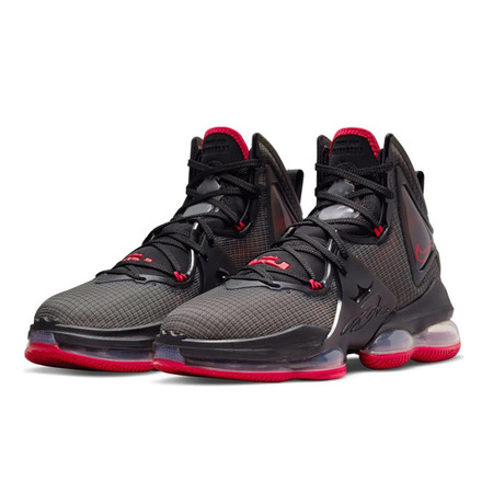 LeBron 19 "Bred"