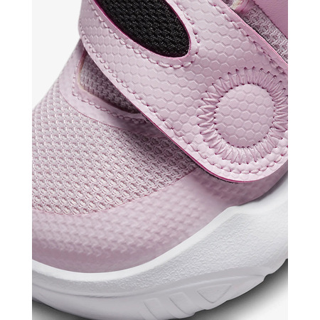 Nike Team Hustle D 11 "Pink"