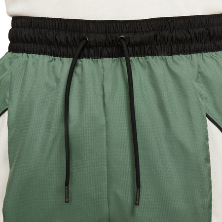 Nike Throwback Herren Basketball Short "Dutch Green"