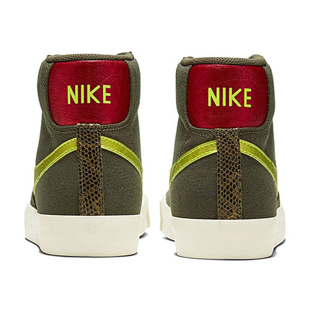 Nike Wmns Blazer Mid \\'77