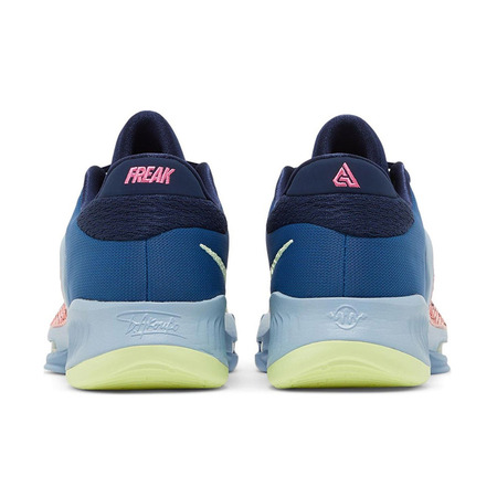 Zoom Freak 4 NRG "Unknown"