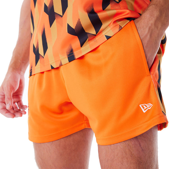 Neue Era NBA Phoenix Sonnen Fußball AOP Shorts