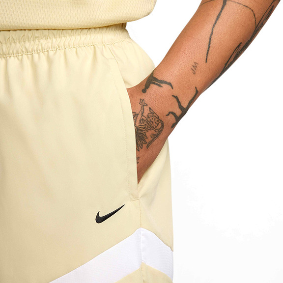 Nike Icon gewebt Dri Fit Short 15 cm "Team Gold"