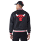 Neue Era NBA Chicago Bulls Applique Satin Bomber Jacke